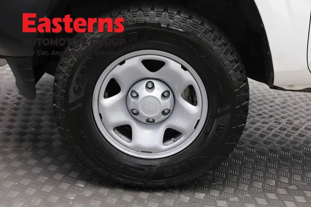Used 2020 White Toyota SR image 29