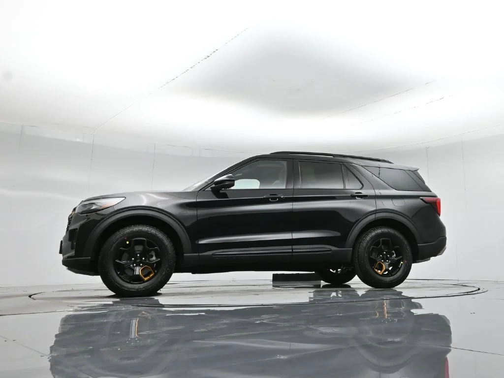 New 2026 Agate Black Metallic Ford Tremor image 53
