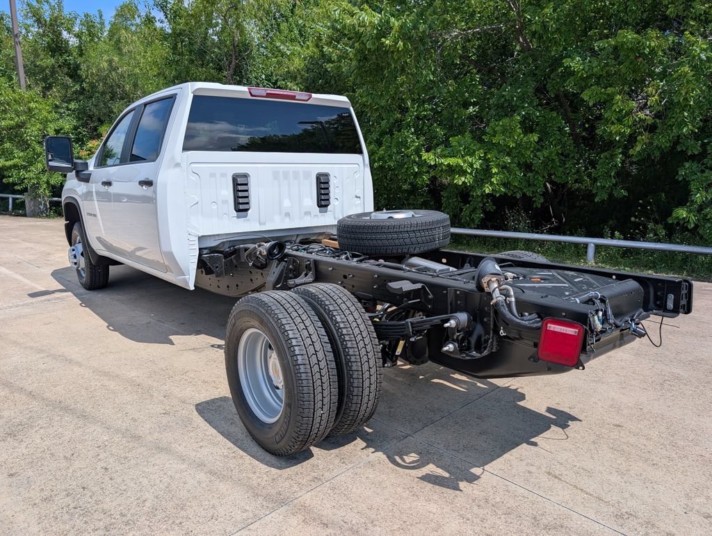 New 2026 Summit White Chevrolet Work Truck image 2