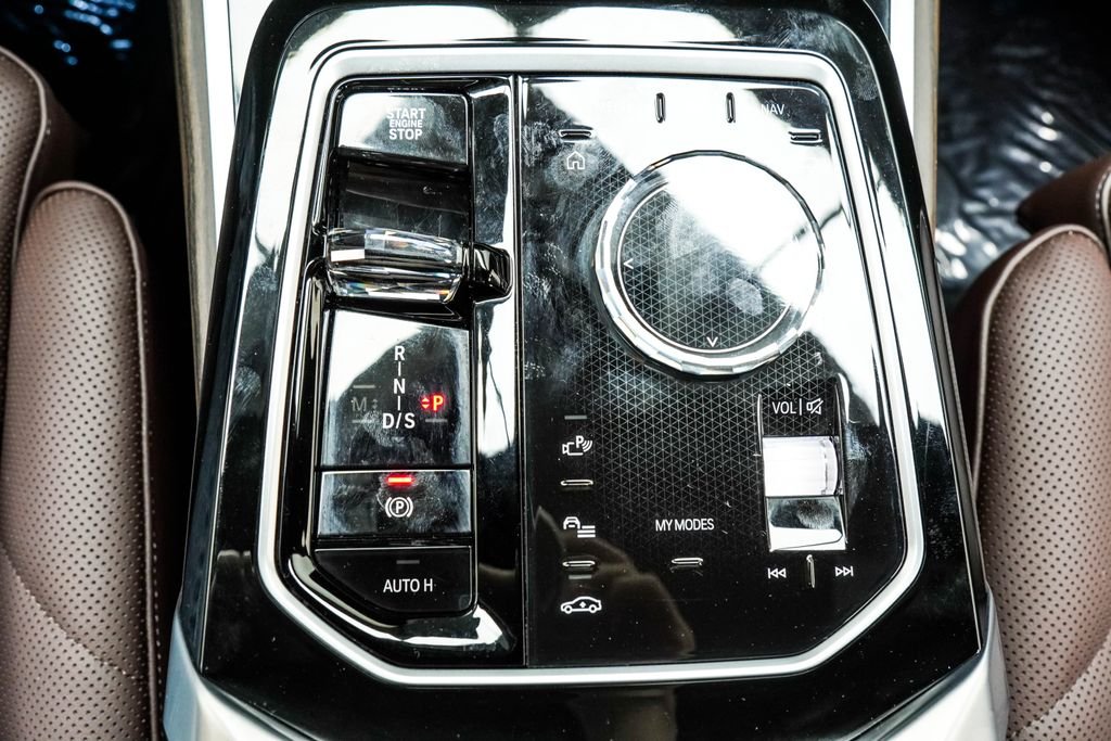 Used 2025 Black BMW 740i xDrive image 24