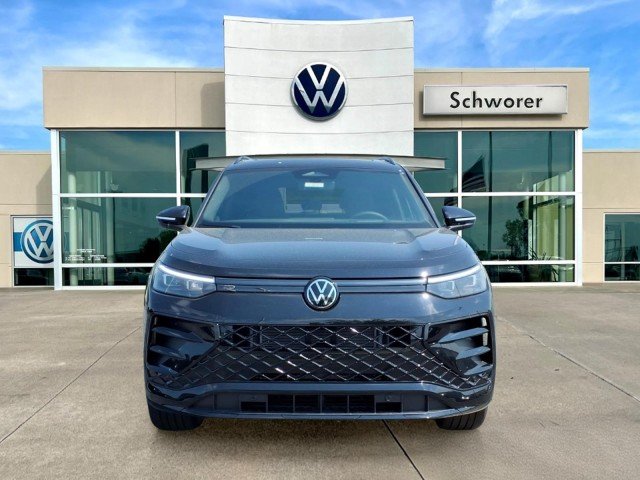 New 2026 Deep Black Pearl Volkswagen SE R-Line Black 4Motion image 3