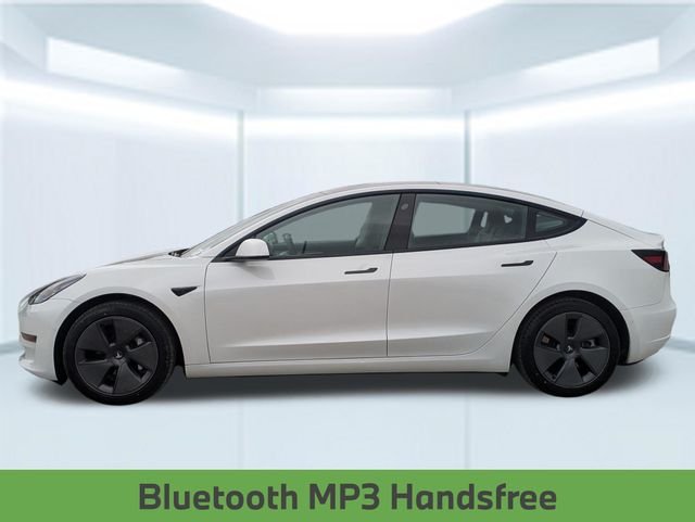 Used 2022 White Tesla Long Range image 2