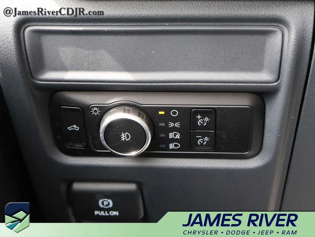 Used 2024 Silver Ford STX image 30