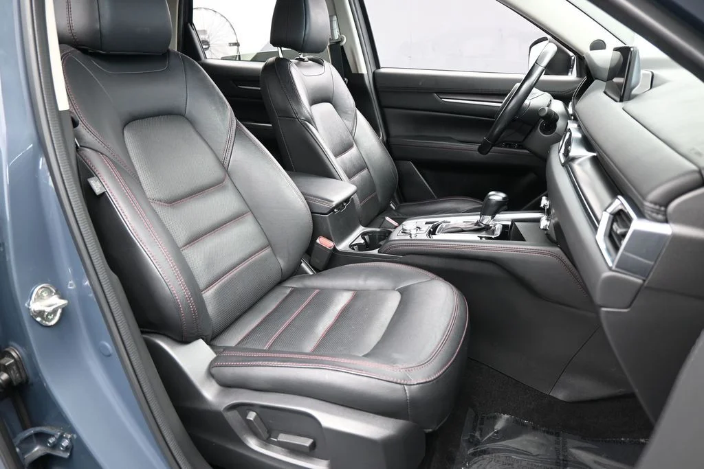 Used 2021 Polymetal Gray Mazda Carbon Edition image 48
