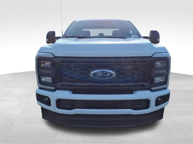 New 2026 Oxford White Ford F-350® XL image 16