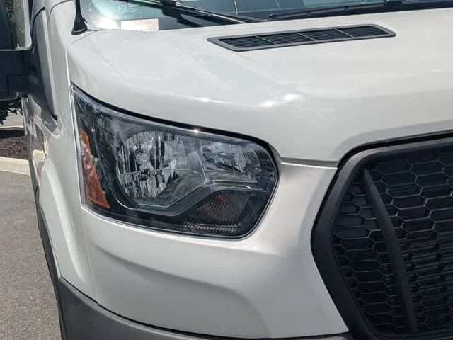 New 2026 Oxford White Ford Cargo Van image 10
