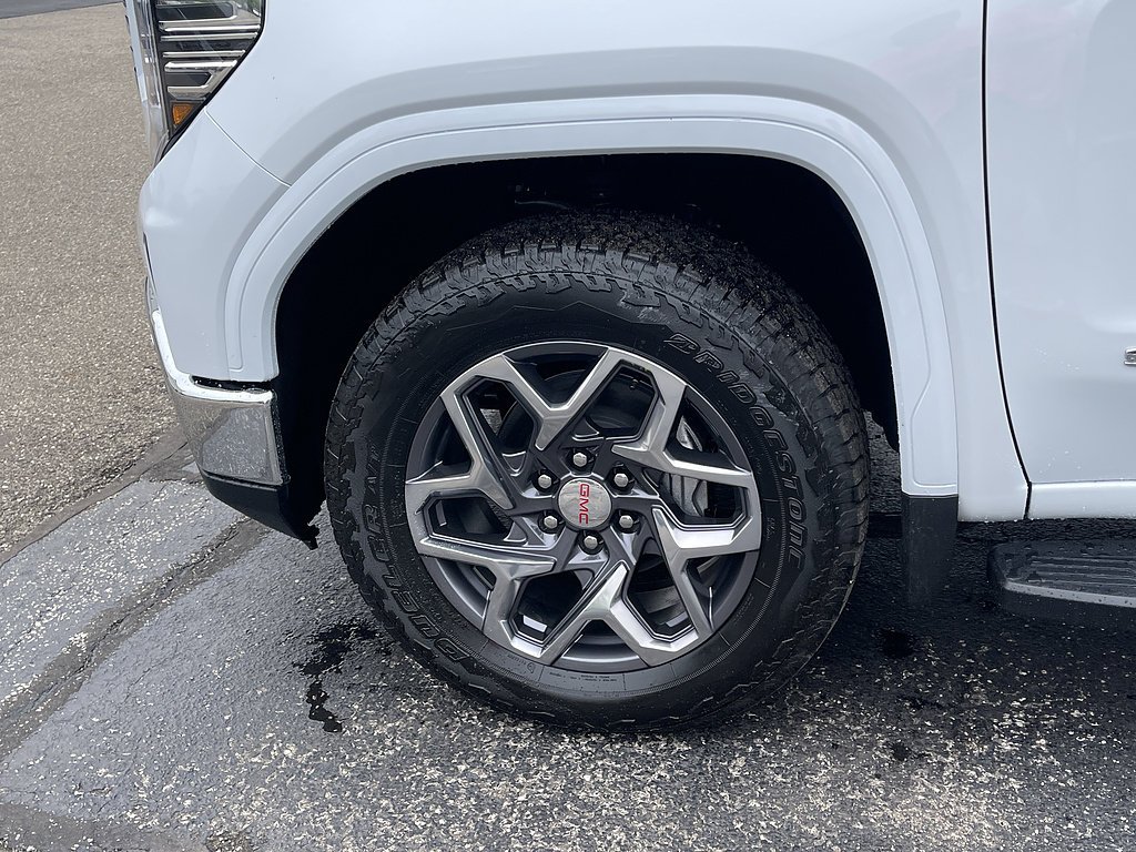 2026 GMC Sierra 1500 SLT - Photo 13