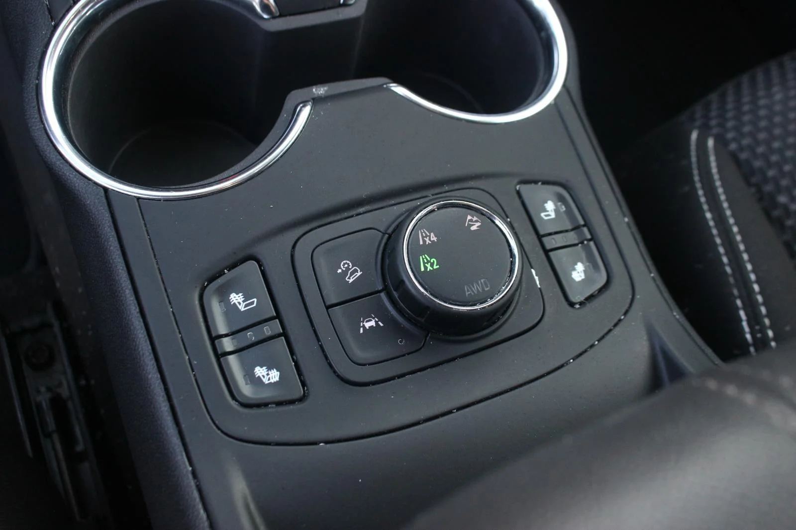 Used 2023 Sterling Metallic GMC SLE image 24
