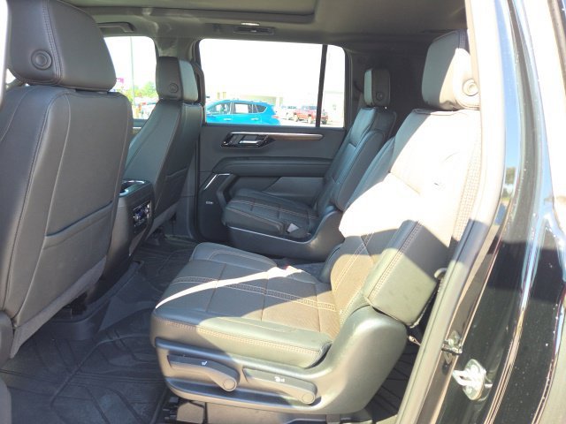 Used 2026 Black Chevrolet High Country image 12