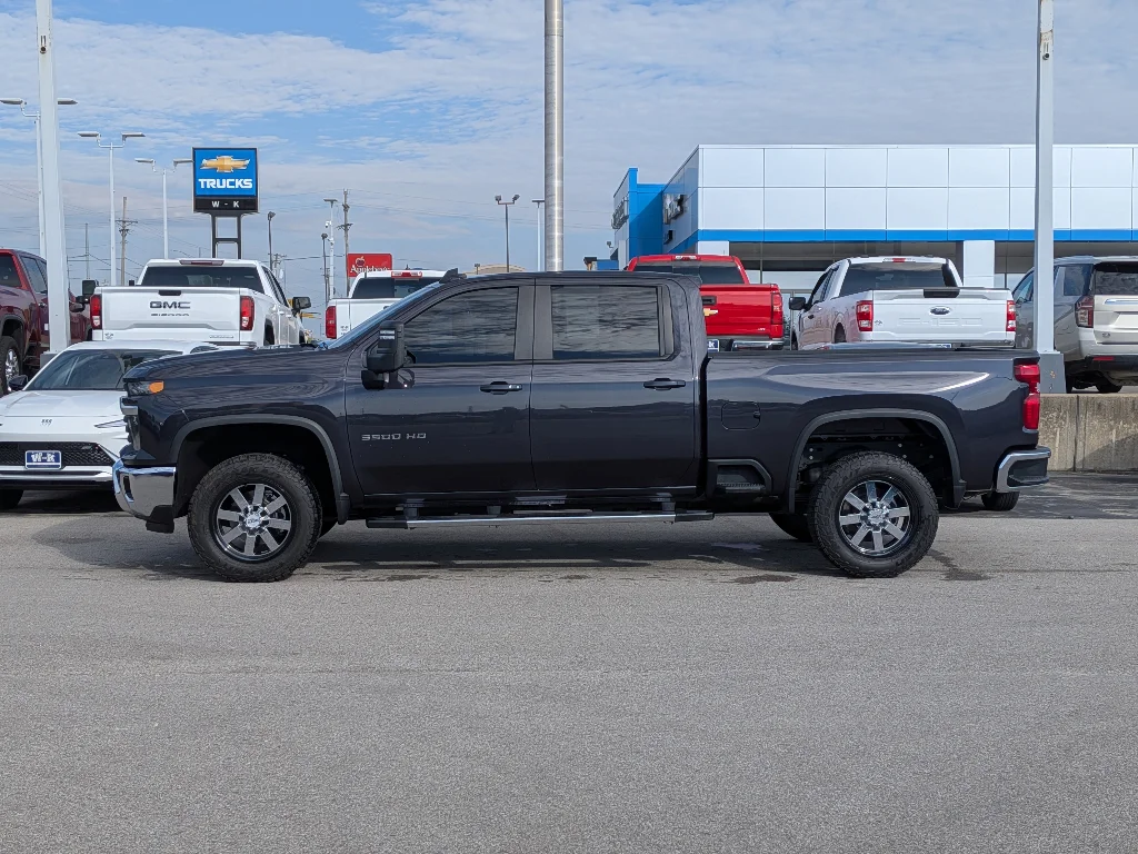Used 2024 Dark Ash Metallic Chevrolet LT image 7