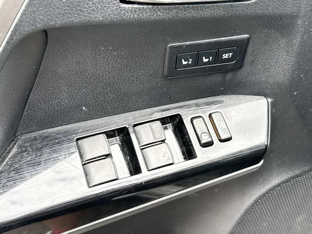 Used 2017 Silver Toyota Limited image 27