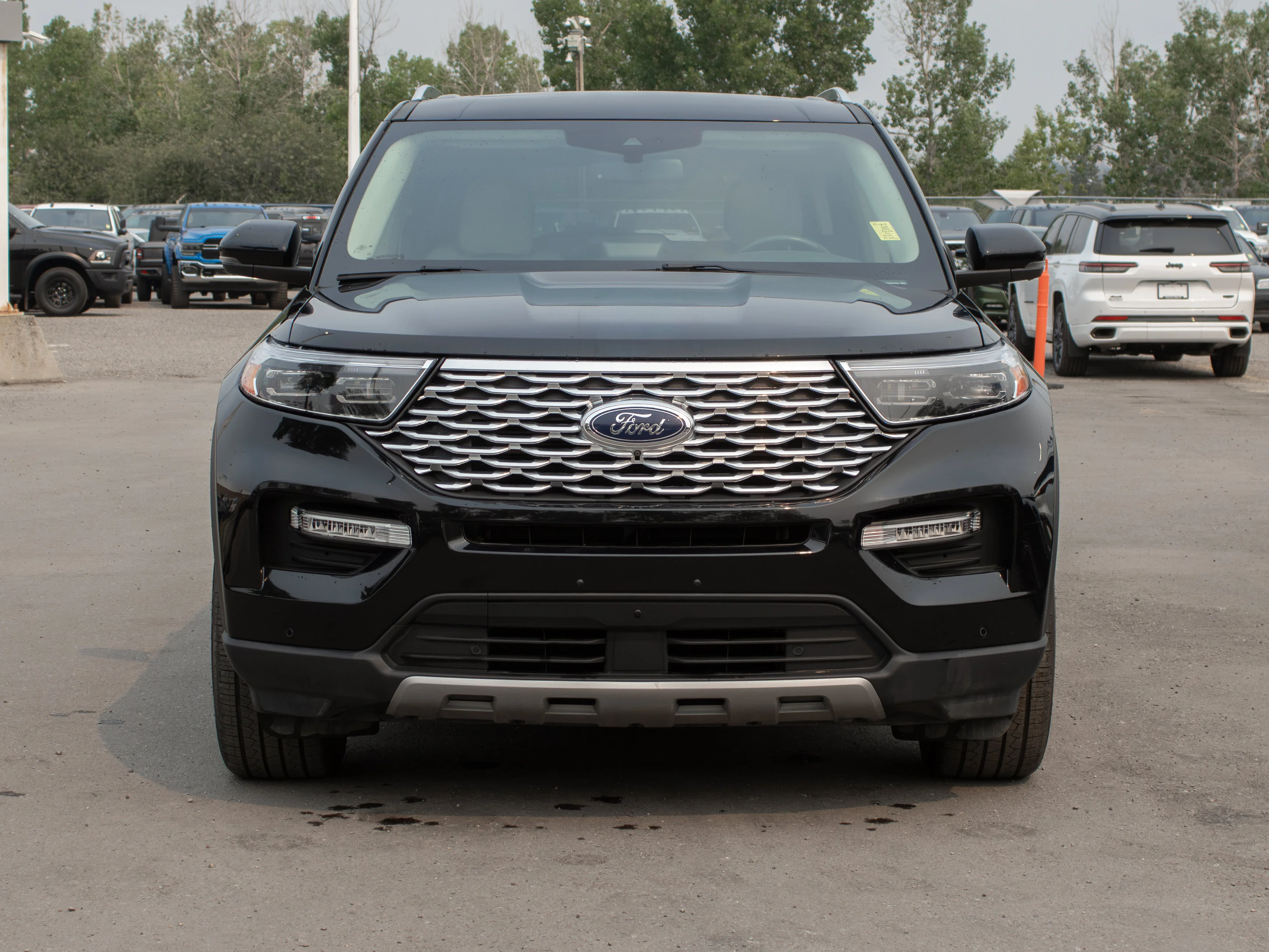 Certified Used 2023 Black Ford Platinum * No Accidents | Apple CarPlay | Luxury 3-Row SUV | Bang & Olufsen | Adaptive Cruise image 10