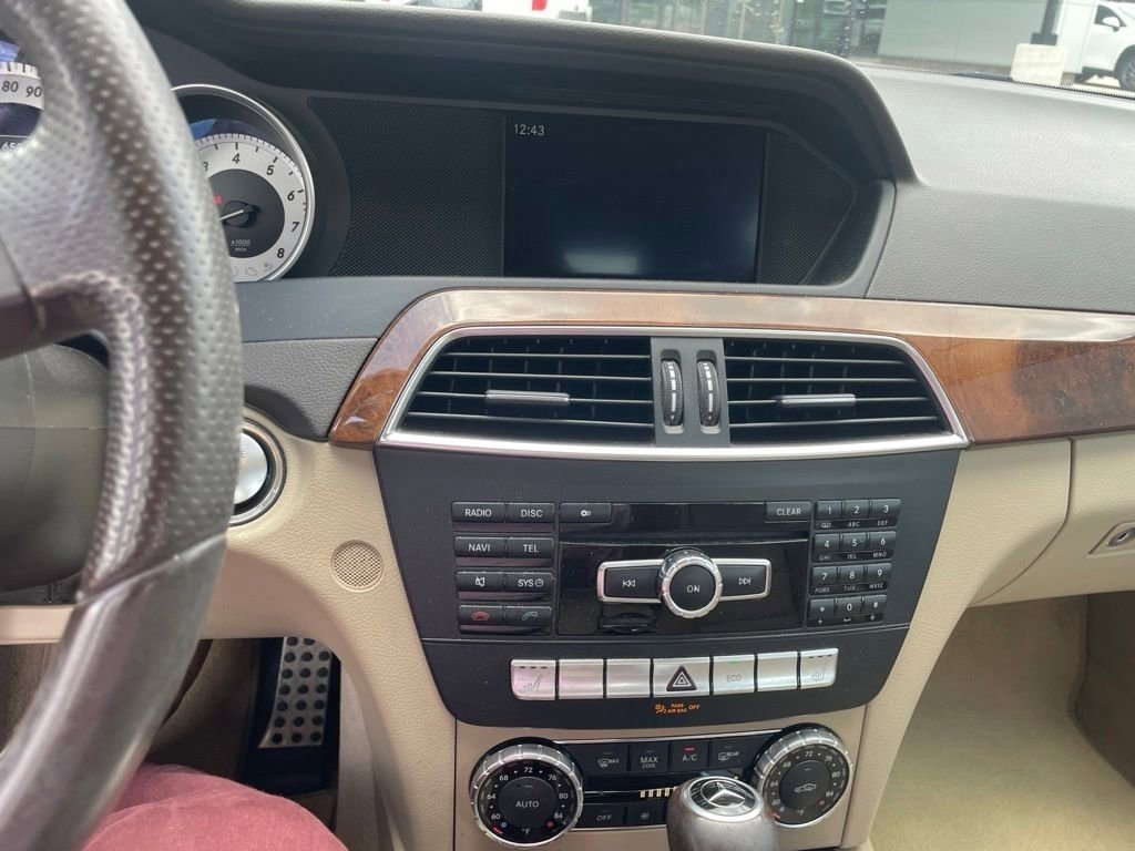 Used 2014 Diamond White Metallic Mercedes-Benz C 300 image 9