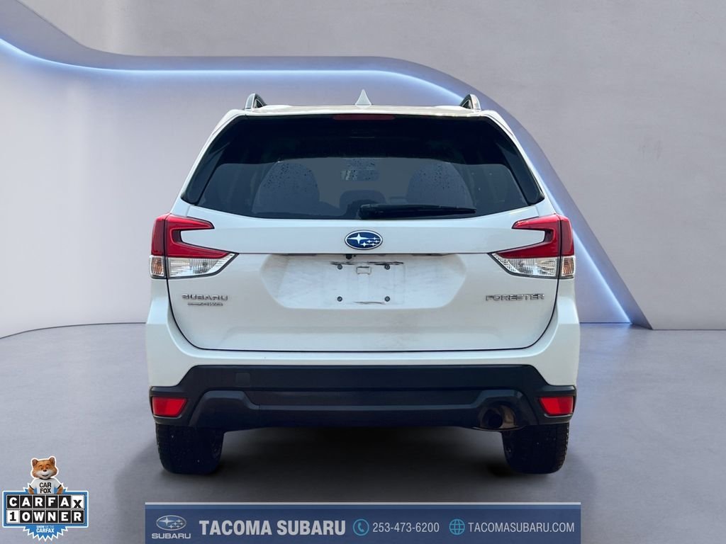 Used 2020 White Subaru Premium image 4