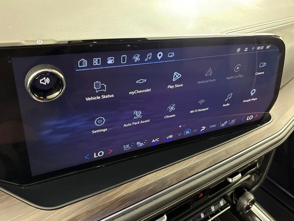 Used 2025 Gray Chevrolet Premier image 40