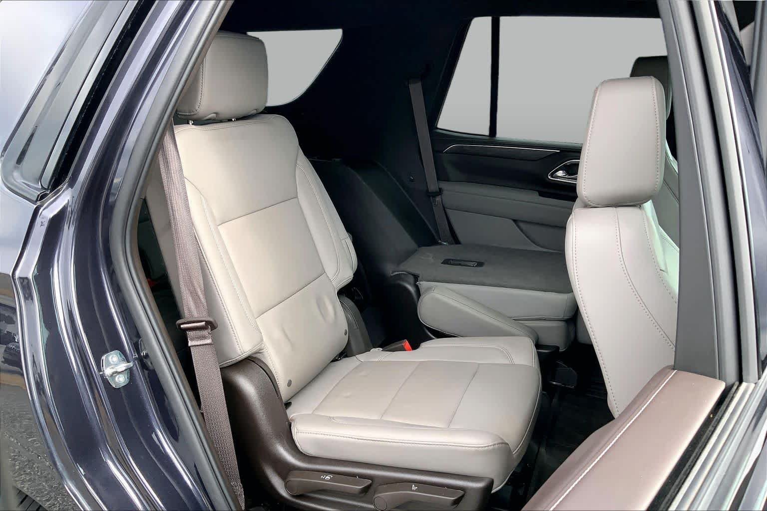 Used 2024 Dark Ash Metallic Chevrolet Z71 image 18
