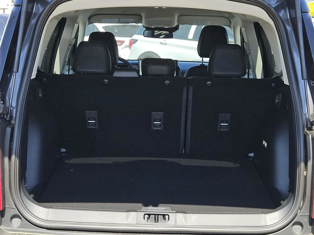 New 2026 Carbonized Gray Metallic Ford Outer Banks® image 10