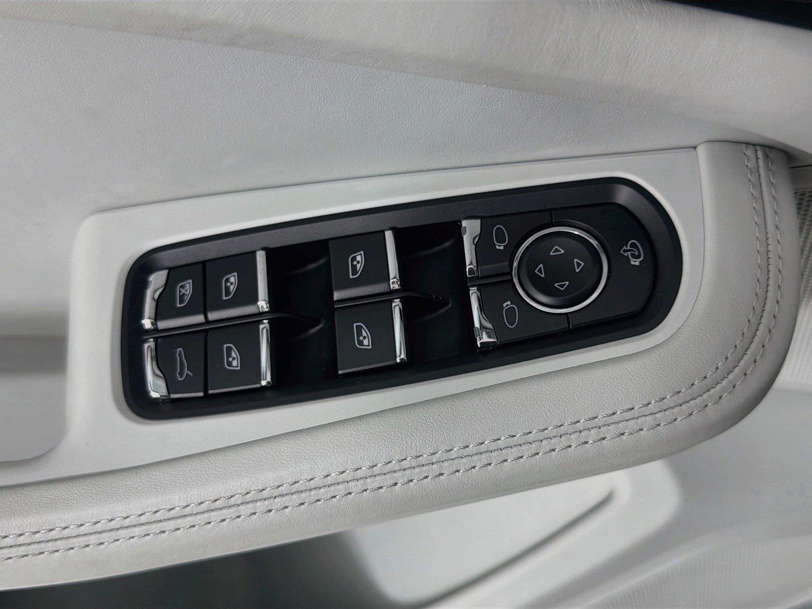 Used 2023 Dolomite Silver Metallic Porsche S image 6