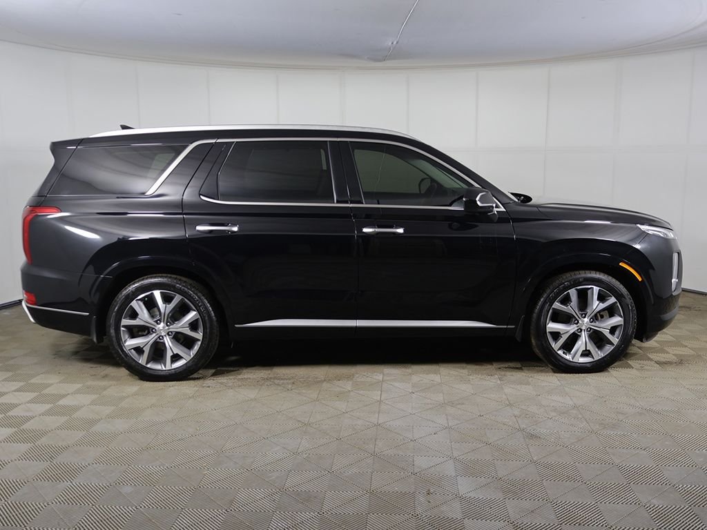 Used 2021 Black Hyundai Limited image 21