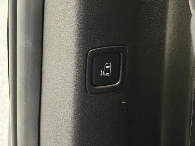 Used 2023 Blue Kia LX image 33