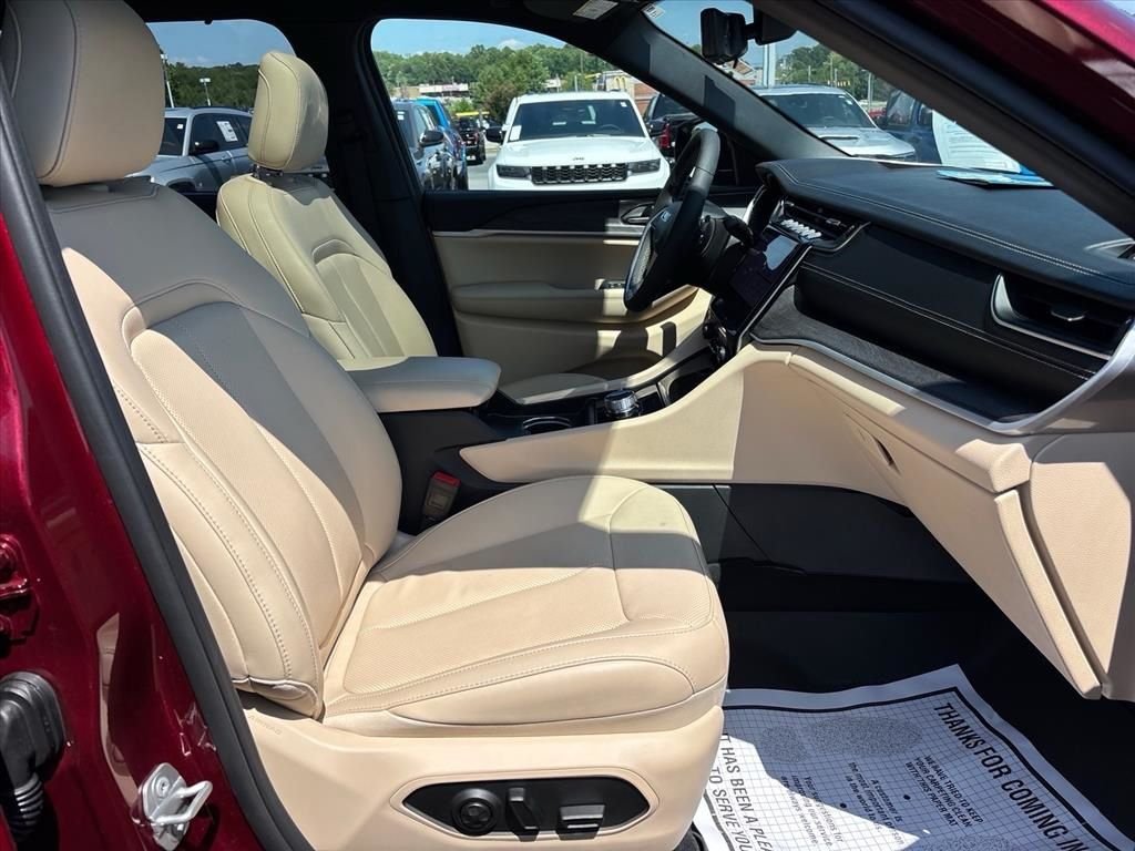 Used 2025 Red Jeep Limited image 15