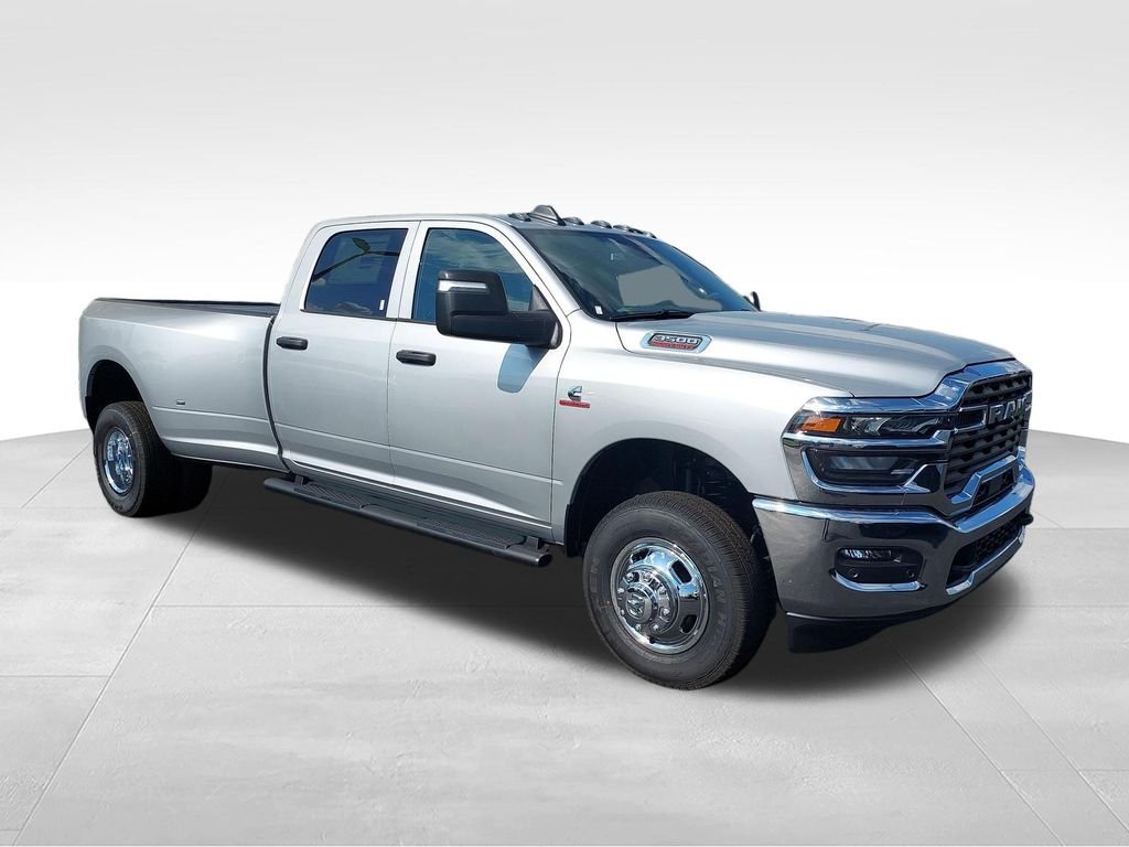 New 2027 Silver-Zynith Exterior Paint RAM Tradesman image 7