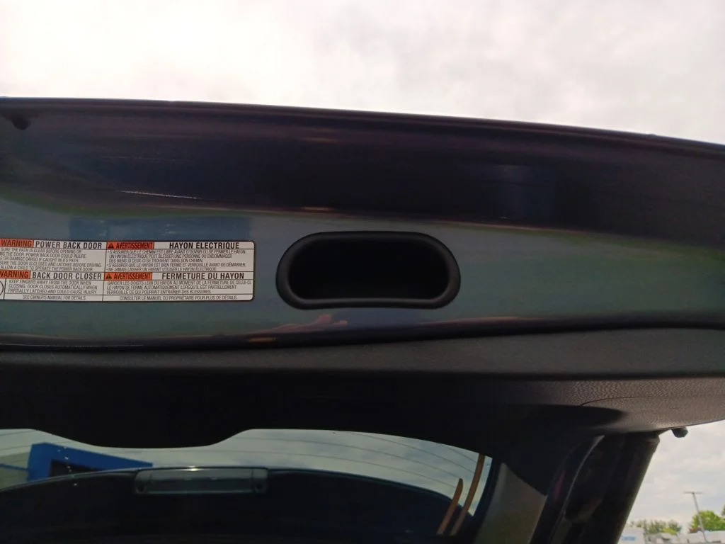 Used 2019 Shoreline Blue Pearl Toyota XLE image 52