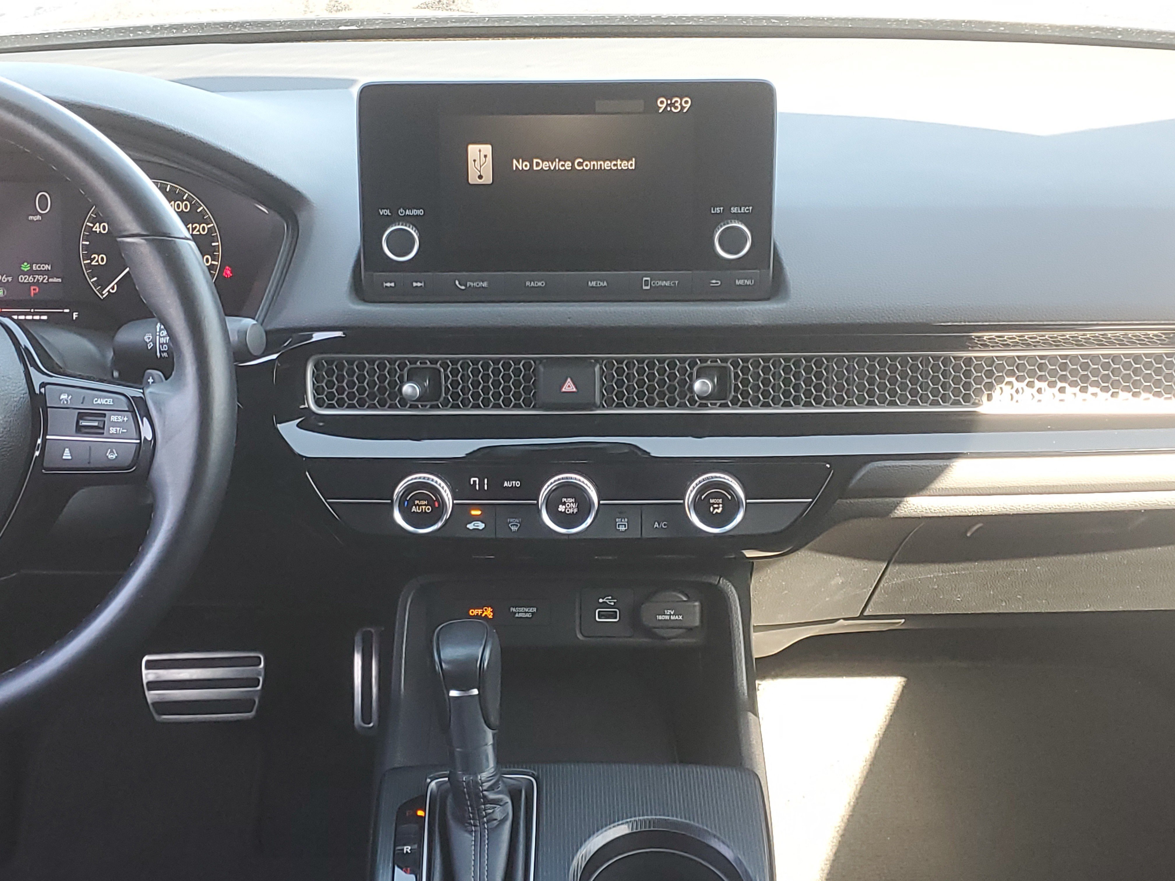 Used 2024  Honda Sport image 18