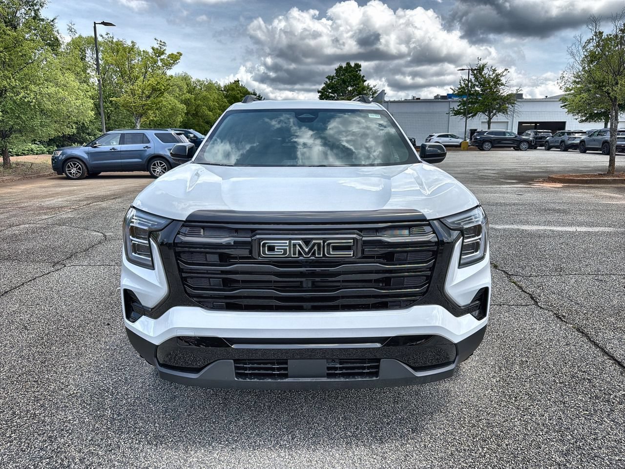 New 2026 Summit White GMC Elevation image 3