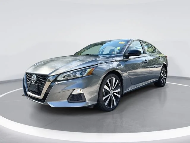 Used 2020 Gray Nissan 2.5 SR image 1