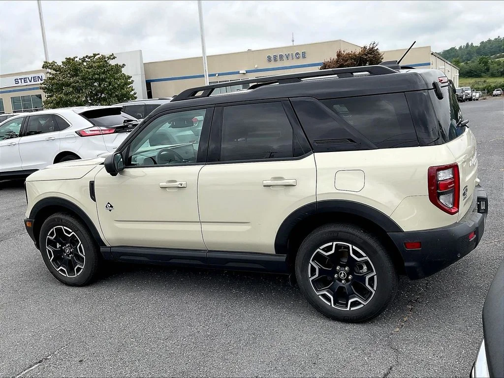 Certified Used 2025 Beige Ford Outer Banks image 3