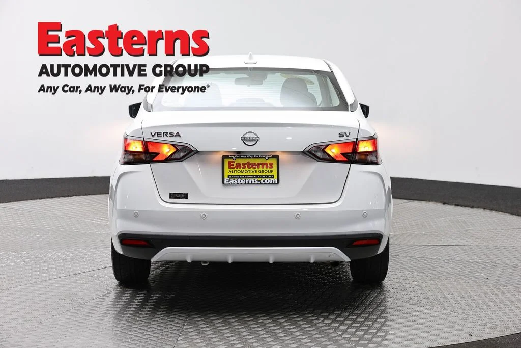 Used 2023 White Nissan 1.6 SV image 6