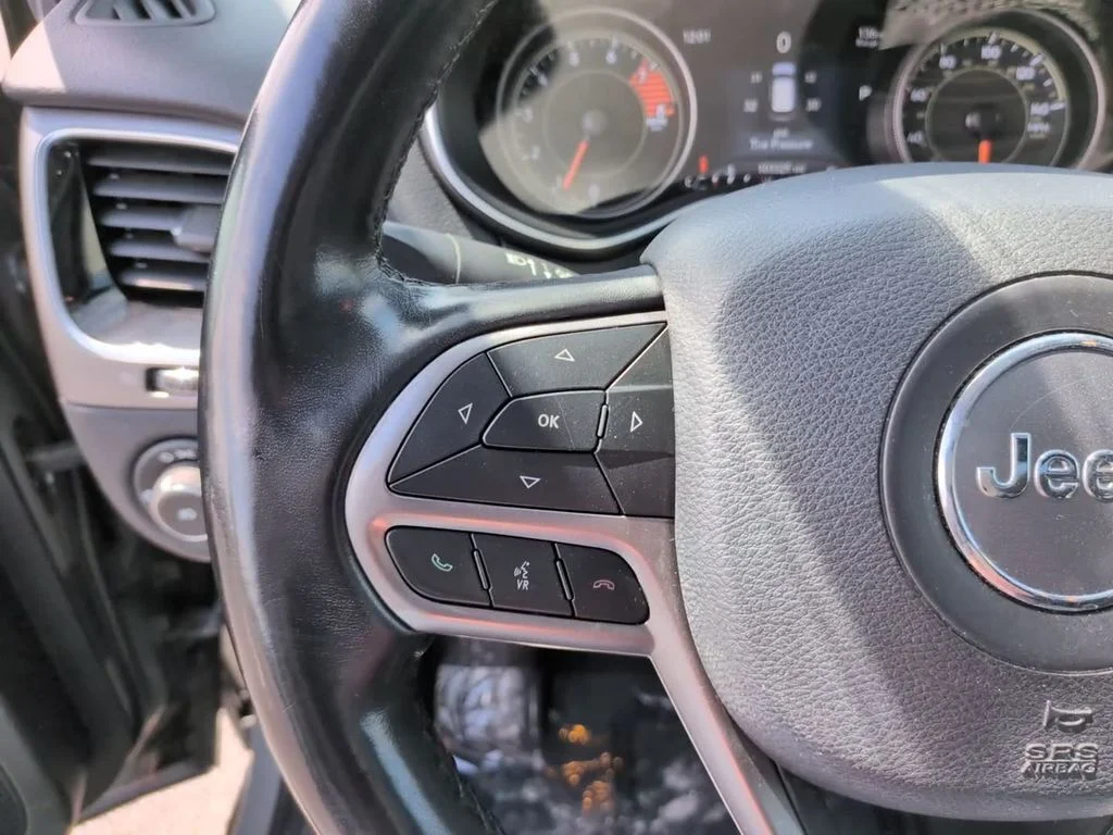 Used 2020 Gray Jeep Limited image 19