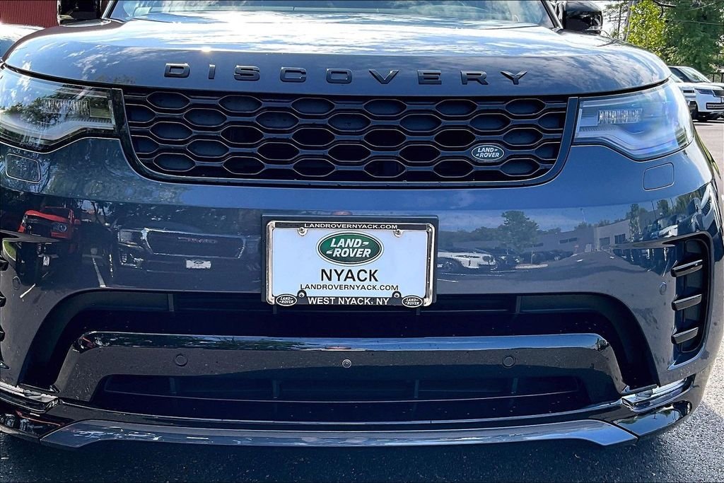 Used 2025 Blue Land Rover Dynamic SE image 30