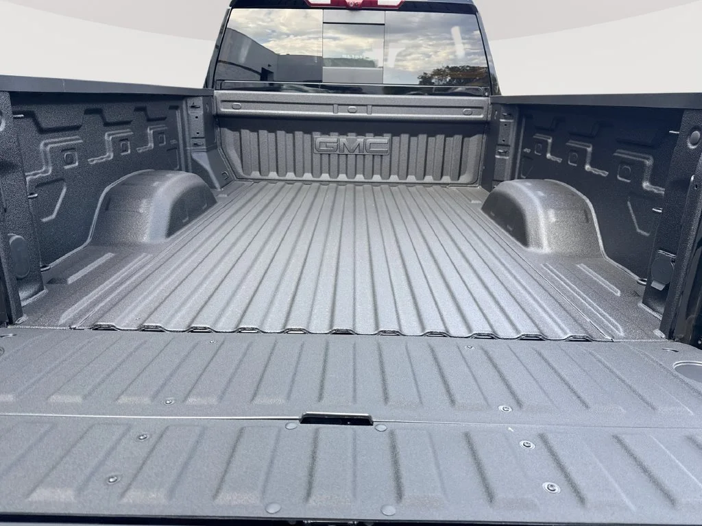 New 2026 Onyx Black GMC AT4 image 27