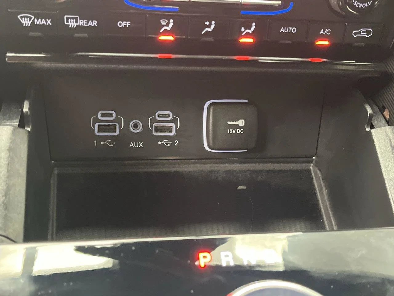 Used 2025 Silver Jeep Altitude X 4x4 image 29