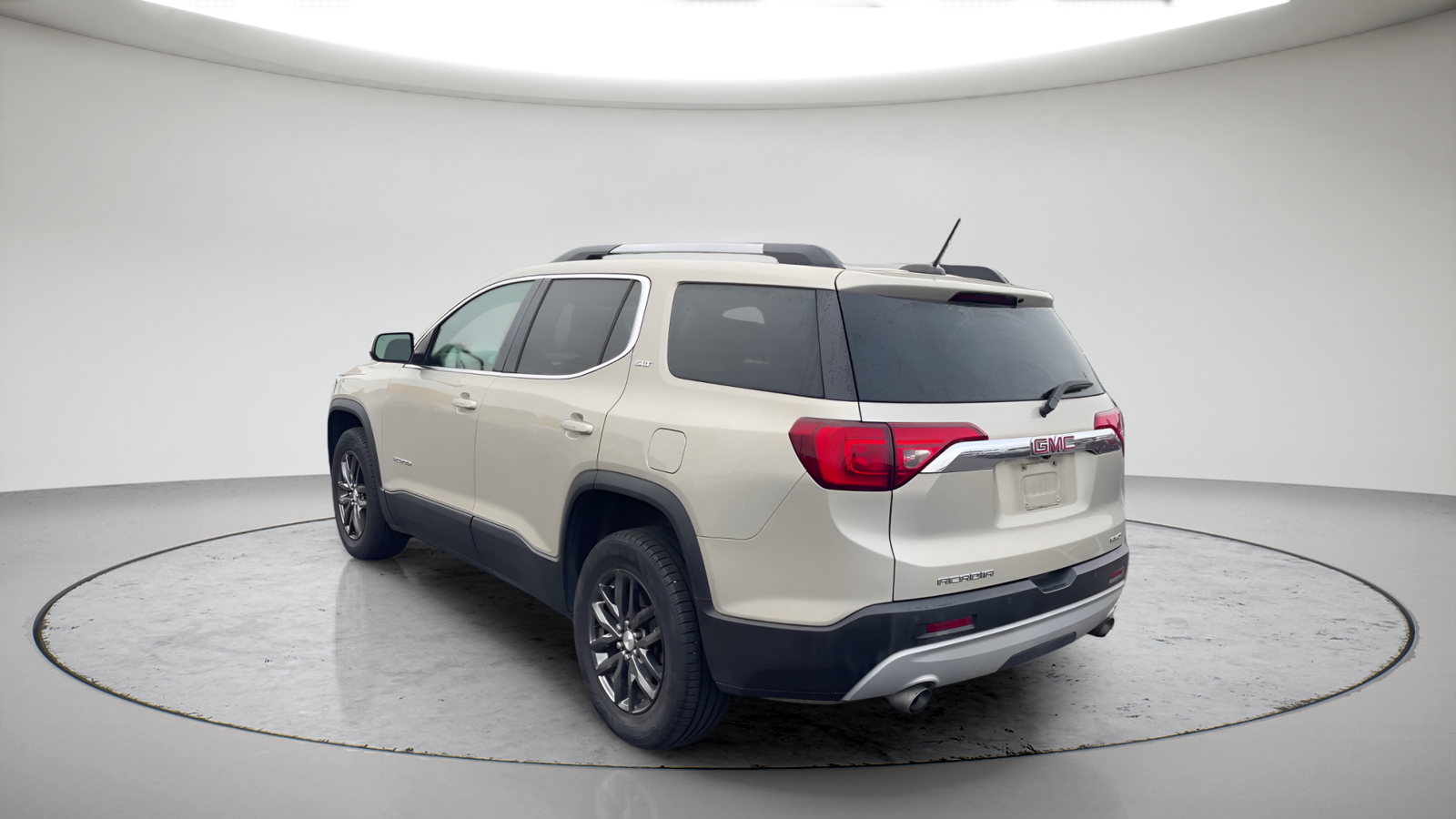 Used 2017 Sparkling Silver Metallic GMC SLT-1 image 9