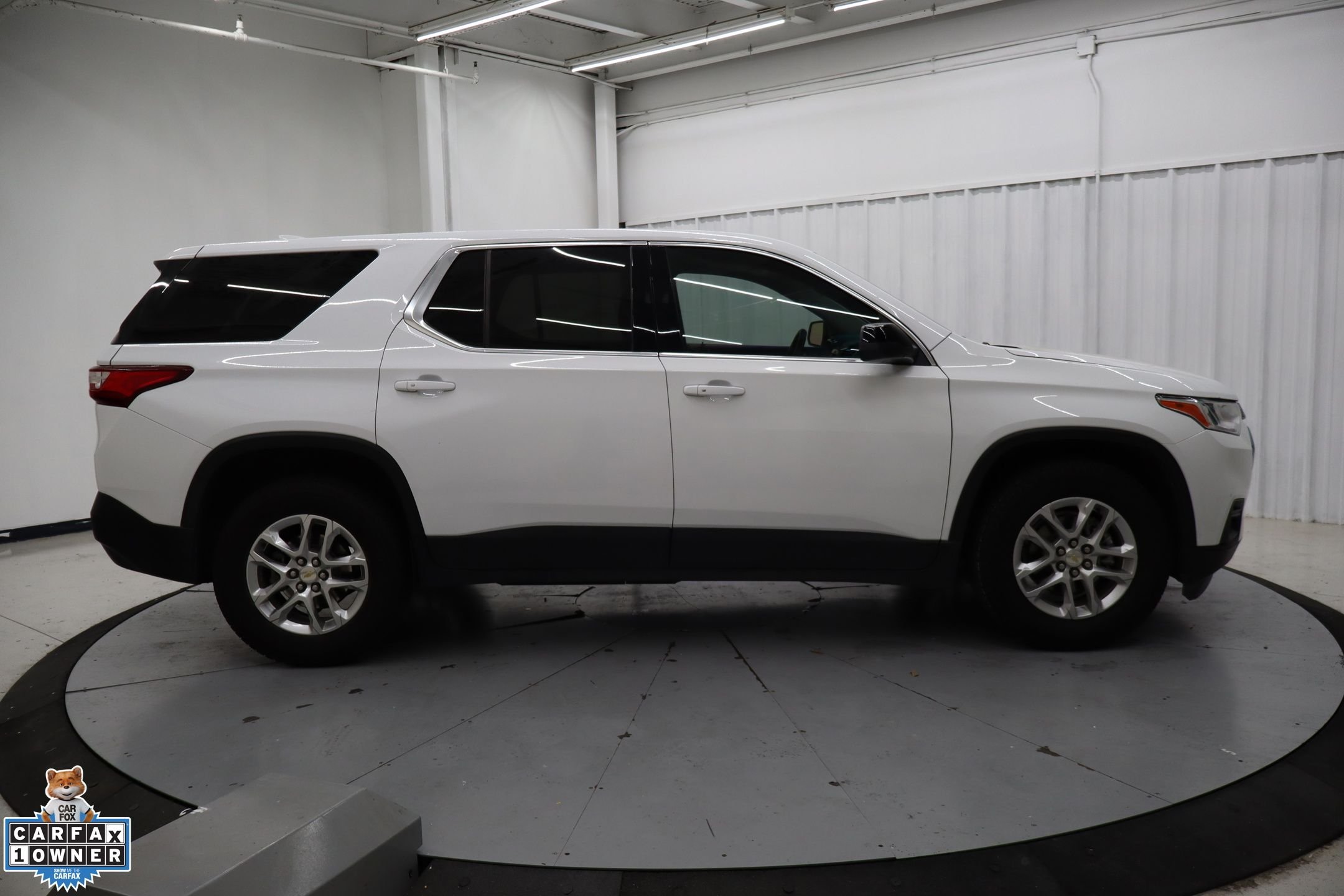 Used 2021 White Chevrolet LS image 2