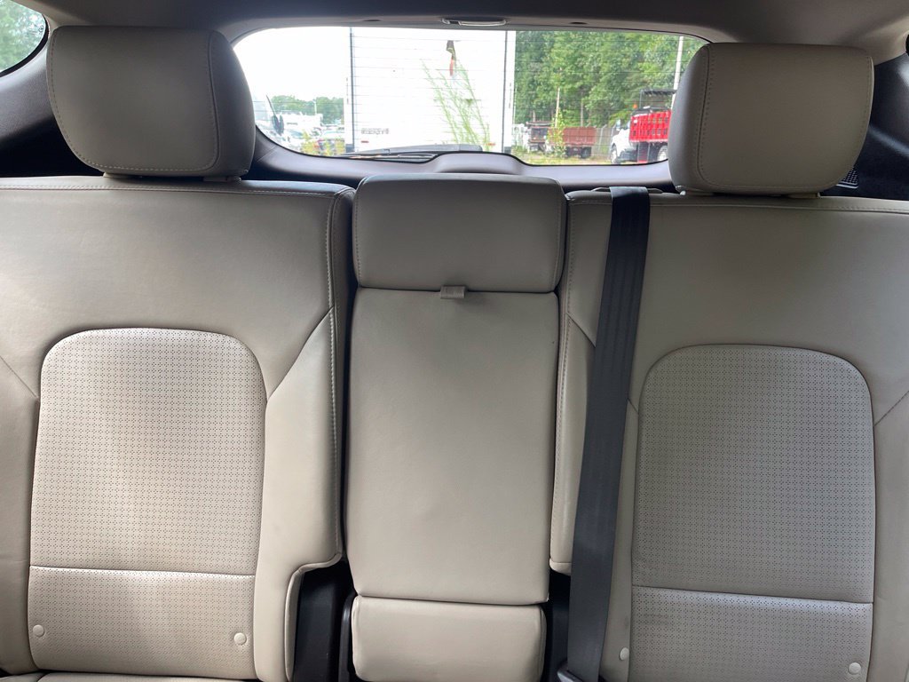 Used 2014 Brown Hyundai Base image 12