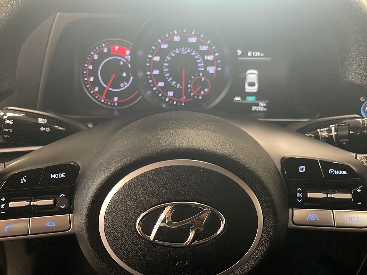 Used 2023 Ultimate Red Hyundai SEL image 23