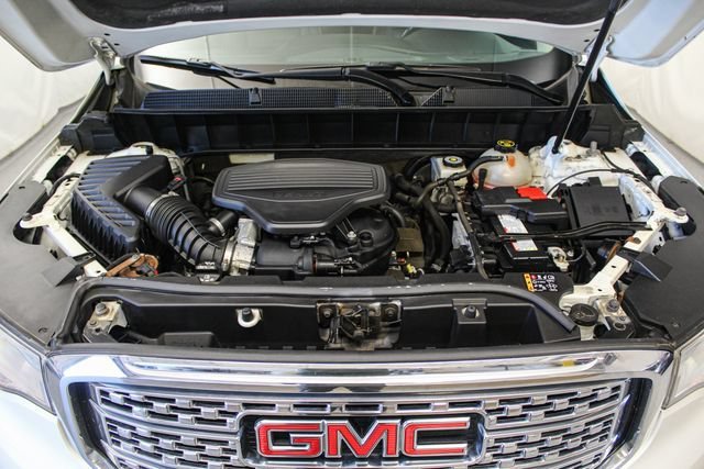 2017 GMC Acadia Denali - Photo 34