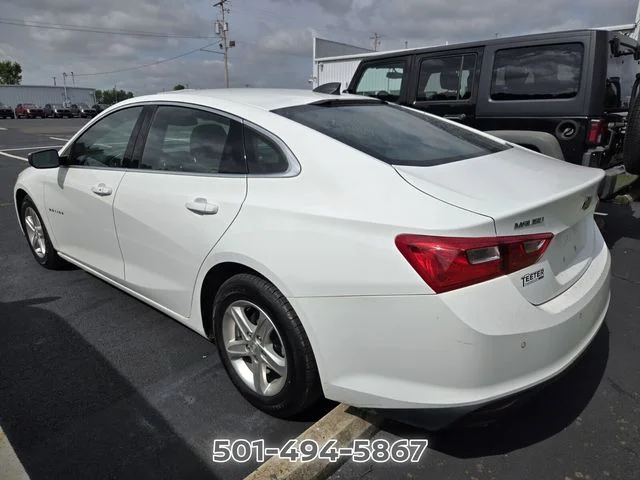 Used 2022 White Chevrolet LS image 4