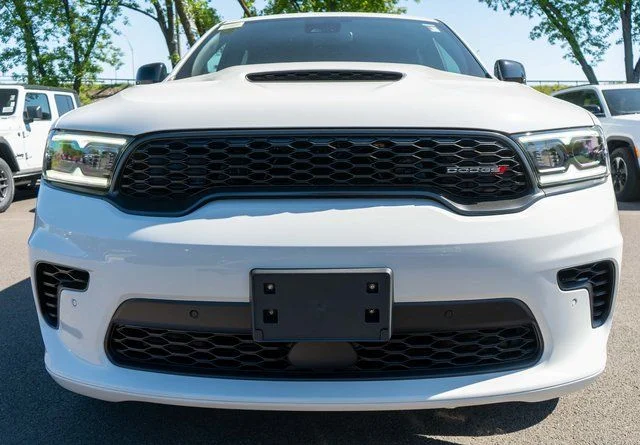 New 2026 White Knuckle Clear-Coat Exterior Paint Dodge GT Plus image 3