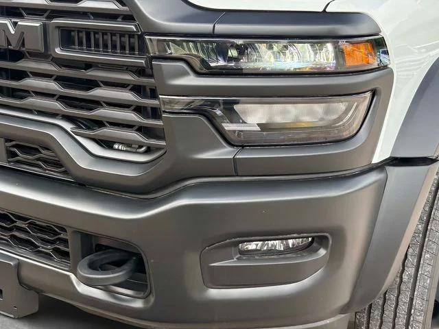 New 2026 Bright White Clear-Coat Exterior Paint RAM Tradesman image 8