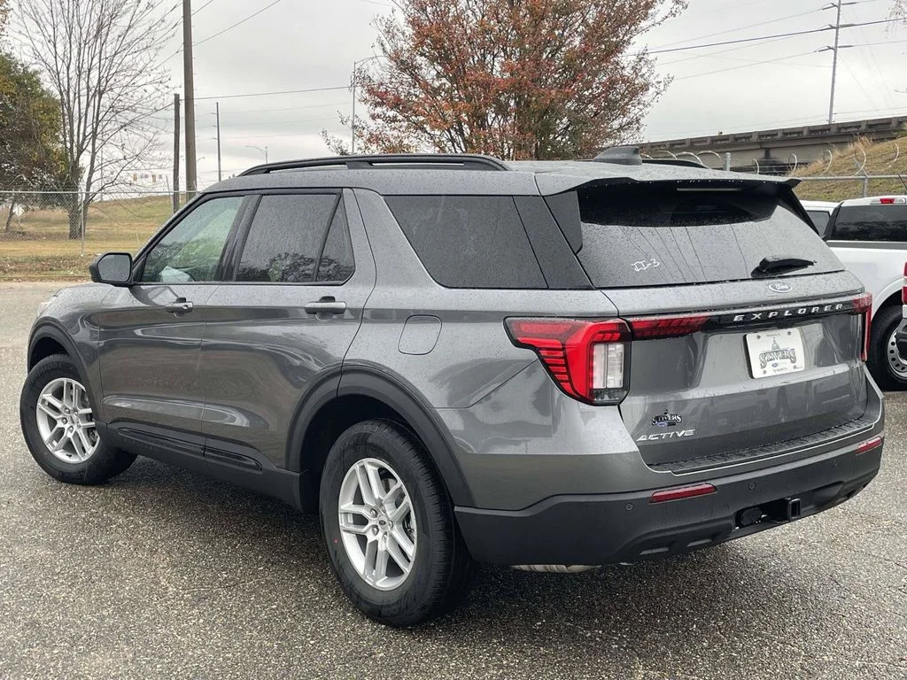 New 2026 Gray Ford Active image 5