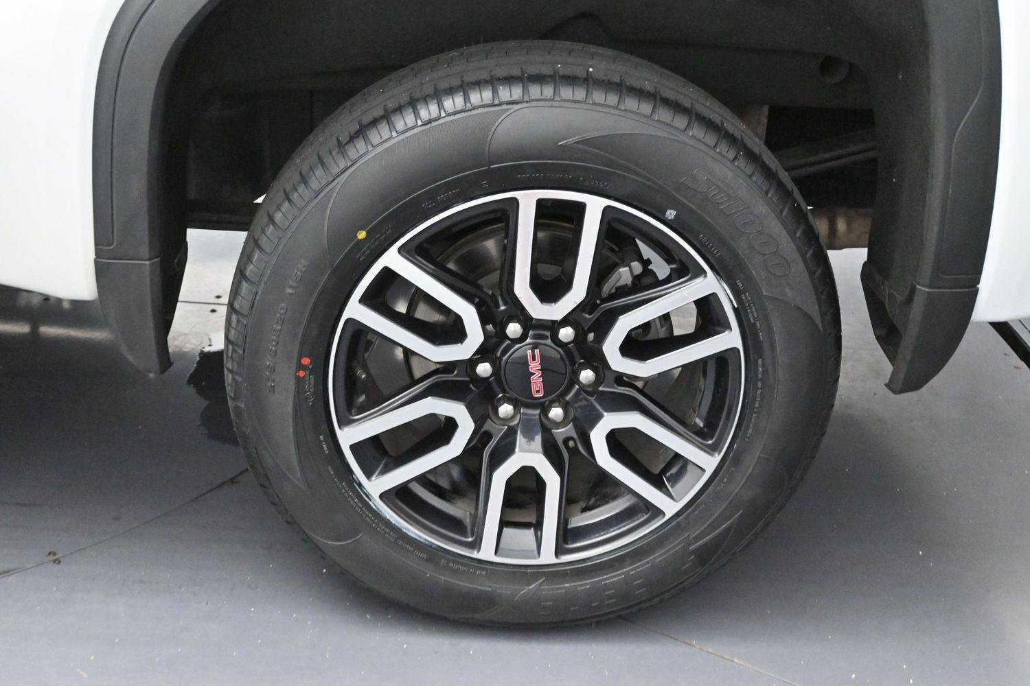 Used 2025 Summit White GMC AT4 image 36