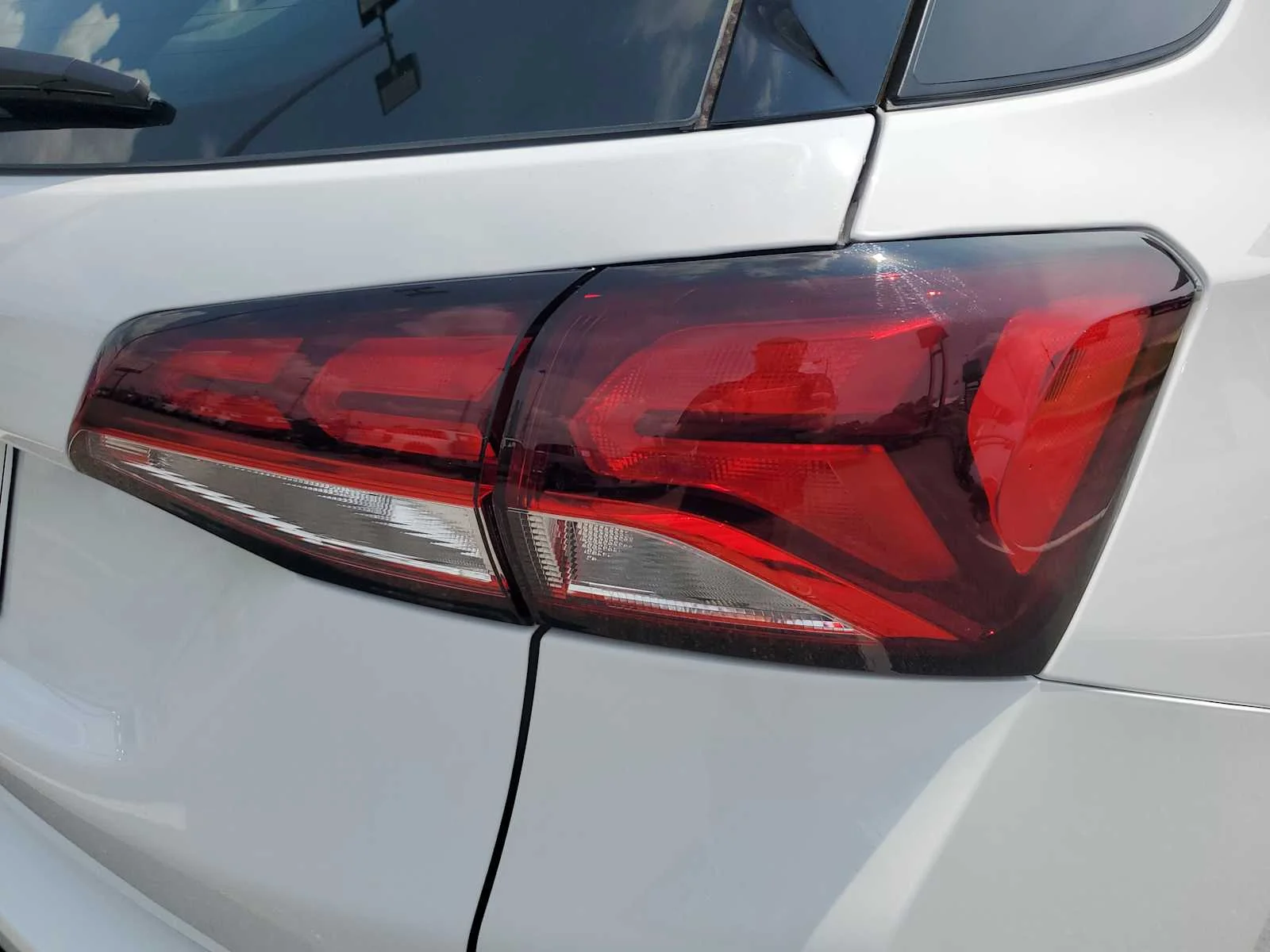 Used 2024 Summit White Chevrolet LS image 12