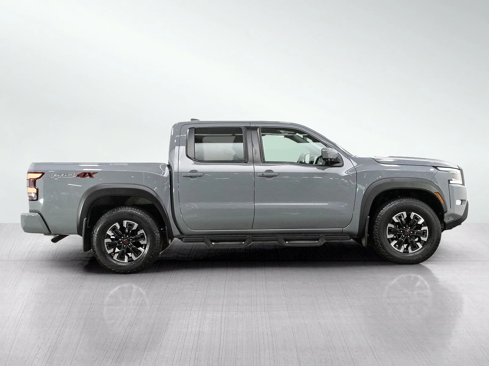Used 2022 Boulder Gray Pearl Nissan PRO-4X image 6