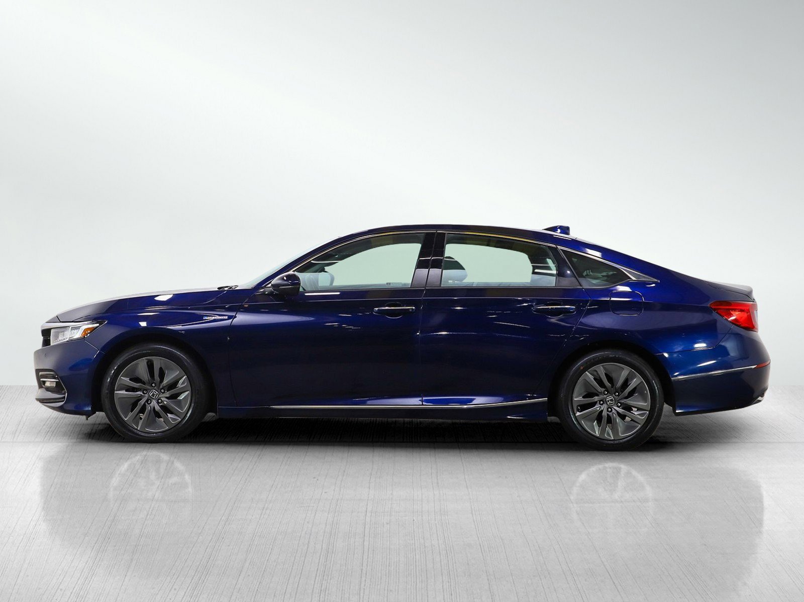 Used 2018 Honda Accord Hybrid Touring with VIN 1HGCV3F93JA013716 for sale in Burnsville, Minnesota