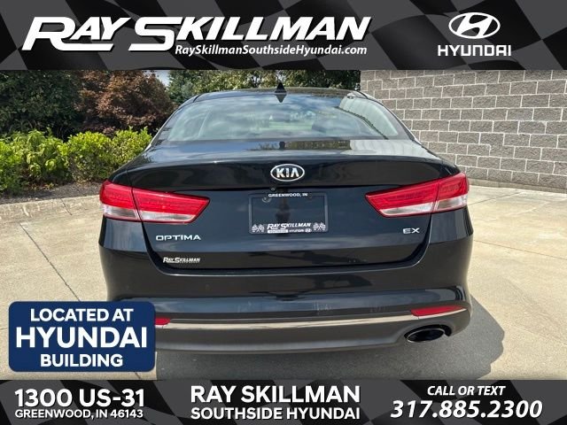 Used 2016 Black Kia EX image 7